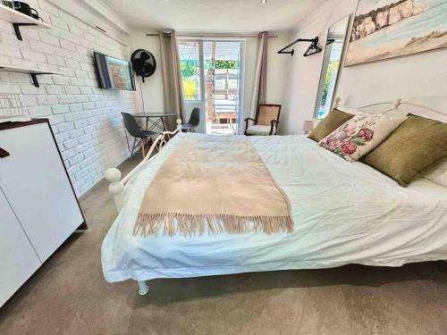 Walmer Apartamento | Secure Stylish Off Grid Flatlet