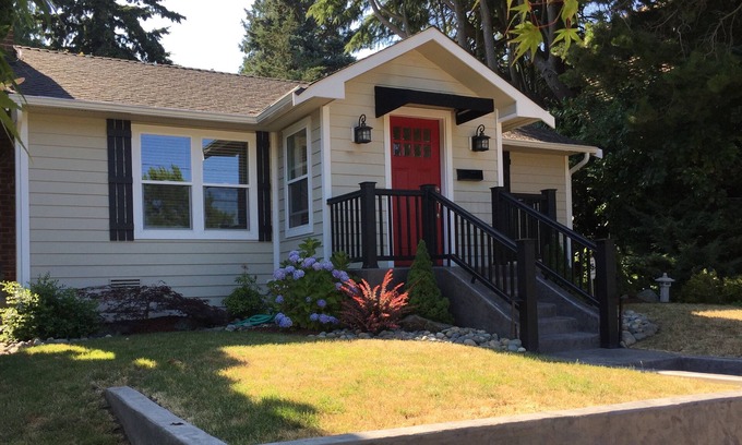 Lawton Park Casa | ¡Vea todo Seattle ~ Sleep Six en Lovely Magnolia / Discovery Park House!