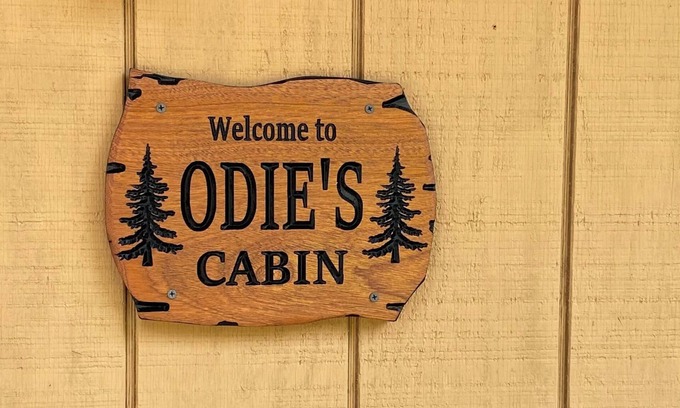Spooner Cabina | Booking for Fall - Odie's Cabin - A Northwoods Get Away