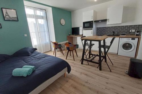 Segre Apartamento | Segré centre ? studio ? 24m² ? cuisne ? wifi ? TOUT NEUF!