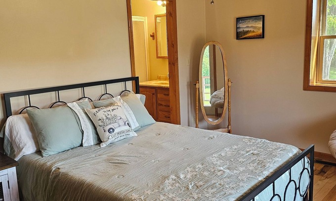 Palmyra Casa | Selah Cabin
