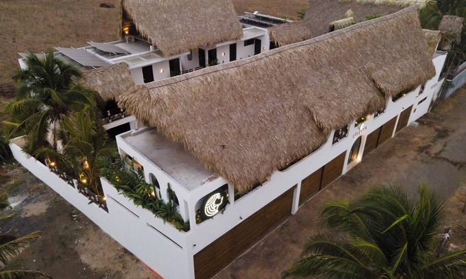 Escuintla Casa | Selanna Tu Refugio junto al Mar a Solo 200m de la Playa En el Paredón.