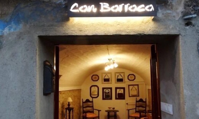 Avinyonet de Puigventos Cabaña | Casa rural (alquiler íntegro) Can Barraca para 5 personas