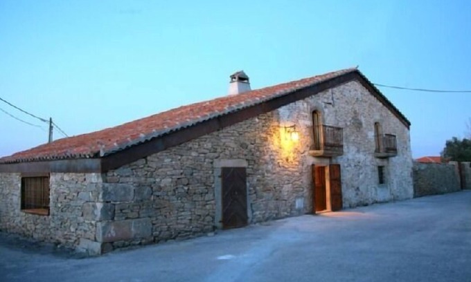 El Gejo de los Reyes Cabaña | Casa rural (alquiler íntegro) La Abadía de Galicán para 10 personas