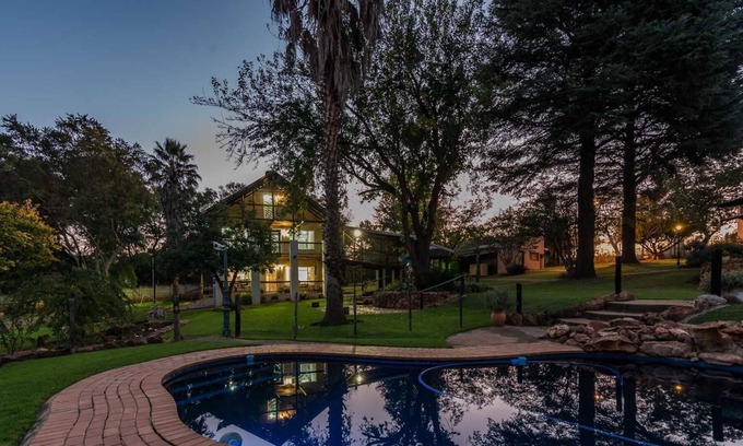 Krugersdorp Apartamento | Apartamento Loft Independiente con Piscina