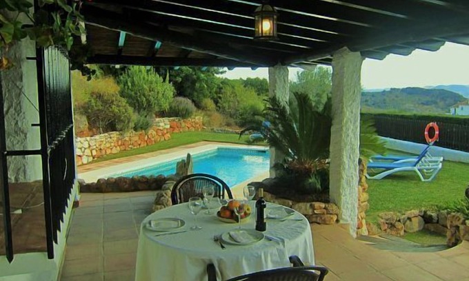Alora Cabaña | Casa rural (alquiler íntegro) El Chorro Villas para 4 personas