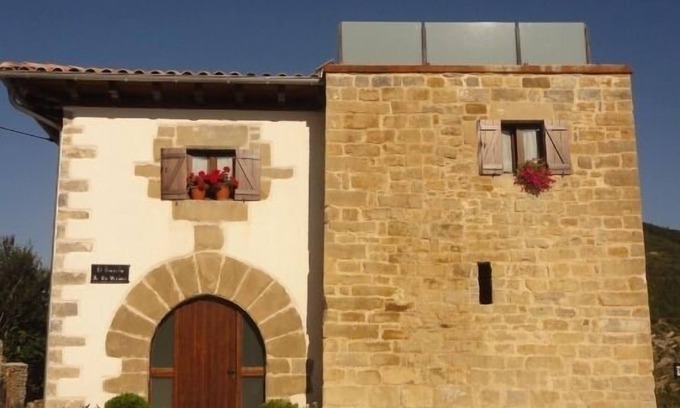 Urraul Bajo Cabaña | Casa rural (alquiler íntegro) El Torreón de la Bruna para 16 personas