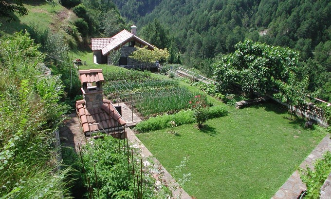 Salinas Cabaña | Casa rural en plena naturaleza con jardín privado , chimenea y wifi