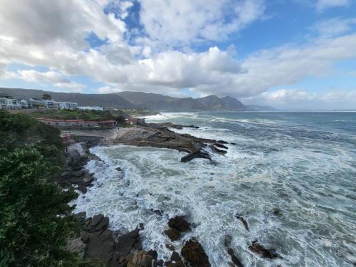 Hermanus City-Centre Apartamento | *Self-Check in - Whale Watching Paradise -Central*