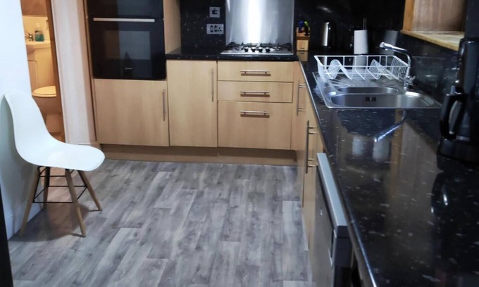 Galston Casa | Self Contained 2 Bedrooms House Free Parking