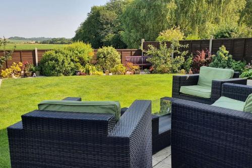 Sawston Casa | Self-contained annex with private entrance, double bed, kitchen, bathroom, free car park - Near Cambridge, Duxford Air Museum and Addenbrooke's Hospital