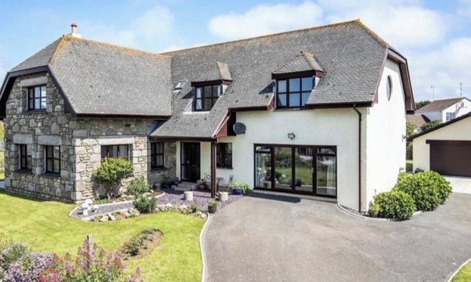 St. Buryan Apartamento | Self-contained, self catering annex, 3 miles to Minack, Porthcurno, SW Coastpath
