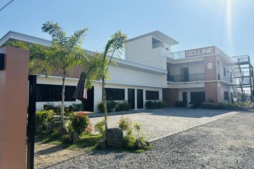 Bacnotan Cama Y Desayuno | Selline Bed and Breakfast