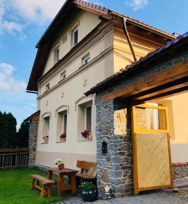 Meclov Casa | Selská chalupa Anetka