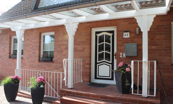 Neu Wulmstorf Casa | Casa adosada en la frontera con Hamburgo entre "Old Land" y Nordheide