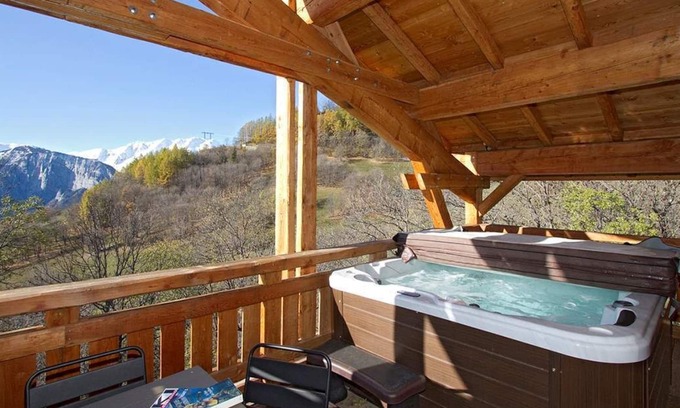 Huez-en-Oisans Chalet De Esquí | Semi-detached chalet for 8 people with direct access to the slopes