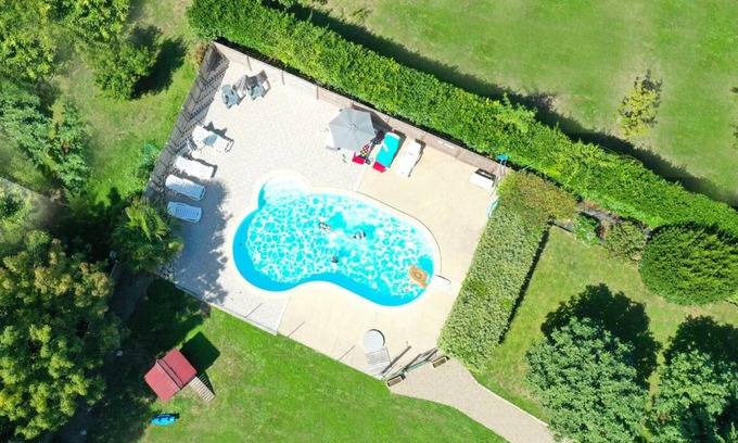 Angles Cabaña | Casa adosada con piscina climatizada a 5 km de la playa