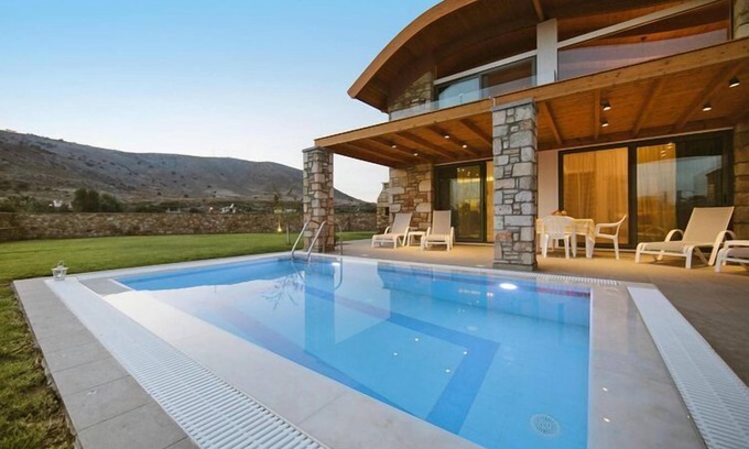 Lardos Casa | Casa adosada con piscina privada