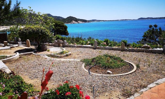 Villaggio Mandorli Casa | Casa adosada frente al mar (10 metros) con jardín privado IUN P5807