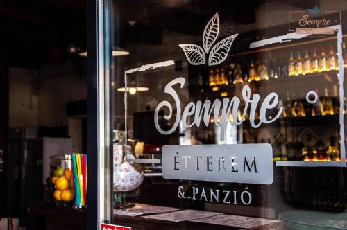Szekesfehervar Cama Y Desayuno | Sempre Étterem És Panzió
