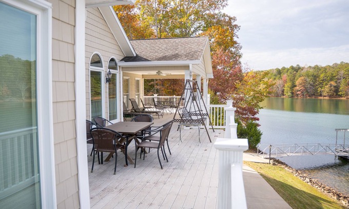 Seneca Casa | Seneca Serenity. La mejor escapada en Lake Keowee !!
