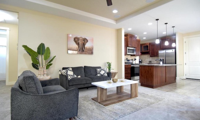 Meridian Casa | Sensible Safari Sleeps 10