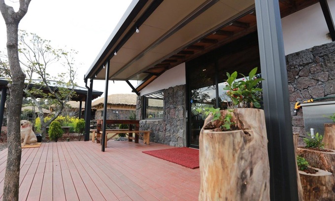 Pyoseon Casa | Seogwipo Chogain inn Guest House