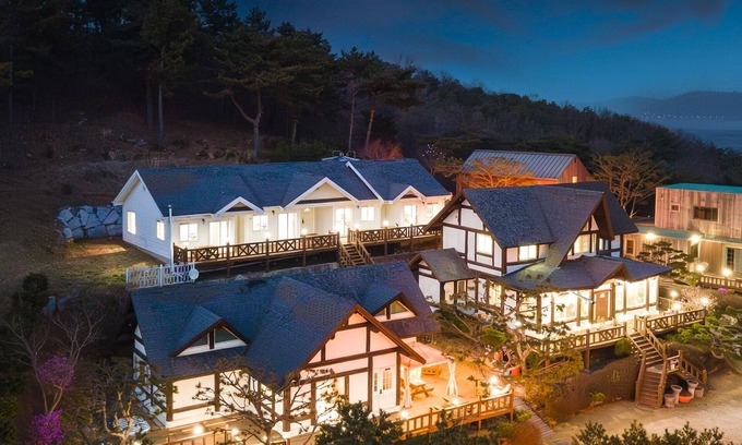 Ganghwa Casa | Seokmodo Supsokbadapunggyeong Pension