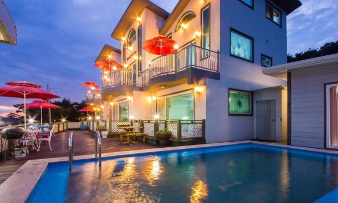 Ganghwa Casa | Seokmodo White Wing Pension