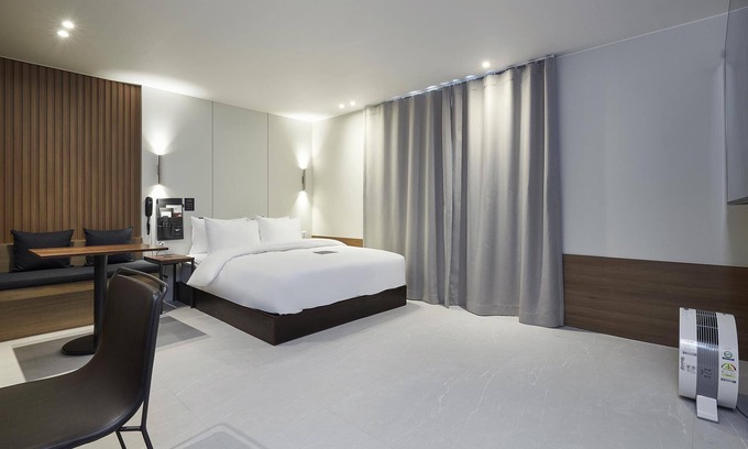 Seosan Hotel | Seosan Lake Park Just Sleep Hotel
