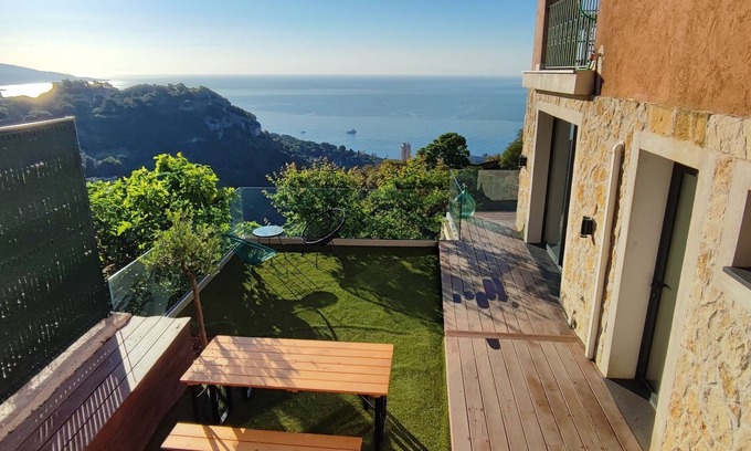 La Turbie Apartamento | Separate apartment with exceptional view