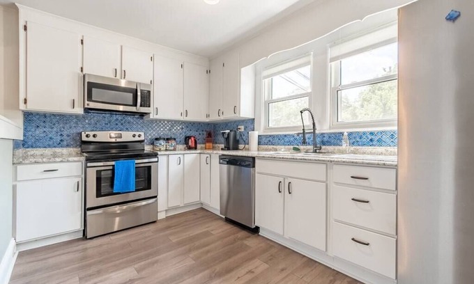 Mooresville Apartamento | Separate Apt. w/ High End Comfortable Beds! Apt. C