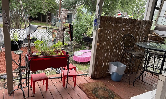 Woodland Heights Casa | Separate entrance -large porch-private room