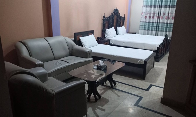 G-8 Sector Casa | Separate floor with central heating/AC