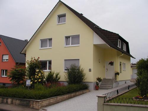 Schollbronn Apartamento | separates Apartment im DG für 2 Personen