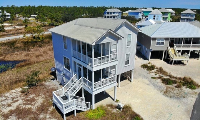 Morgantown Casa | Aug/Sept Just Reduced! Steps to pool, easy beach access