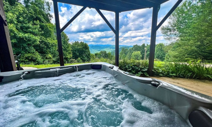 Warrensville Cabina | Sept Skies, Mtn Views - Your High-Country Escape Awaits @ Grande Vue