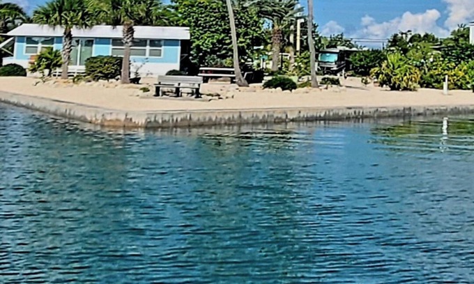 Cudjoe Key Complejo | Last min discount Aug PARK PLACE, Waterfront, dock, golf cart, bike, Paddleboard