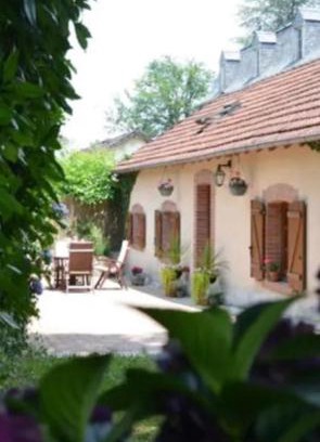 Bersac-sur-Rivalier Casa | Sequoia cottage