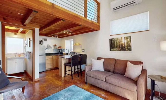 Eureka Cabaña | Sequoia Cottage