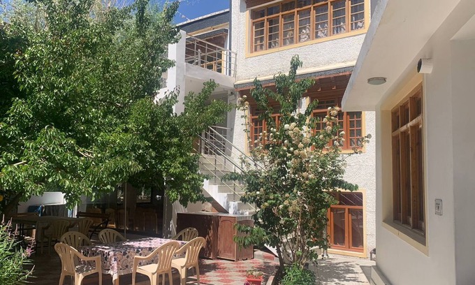 Leh Hotel | Ser-Dung Guest House