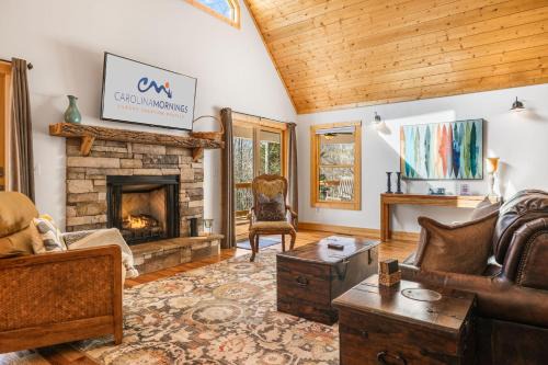Hendersonville Casa | Serenade Shores by Carolina Mornings