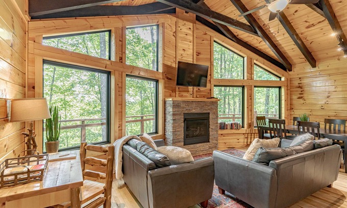 Rogers Cabina | Serendipity Cabin- Relax & Recharge at RRG