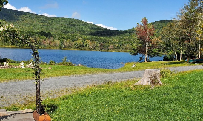 Windham Casa | Serendipity Lake House on Lake Heloise. Beautiful private 4000 sq ft lodge