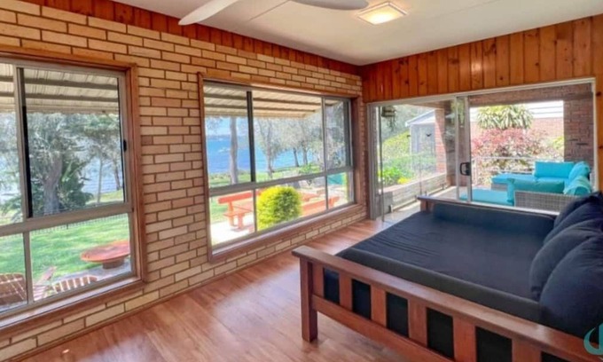 Balcolyn Casa | Serendipity - Relaxing lakefront escape