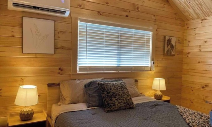 Asheboro Casa | Serene 1BR Cabin near NC Z00 with Loft & Waterview