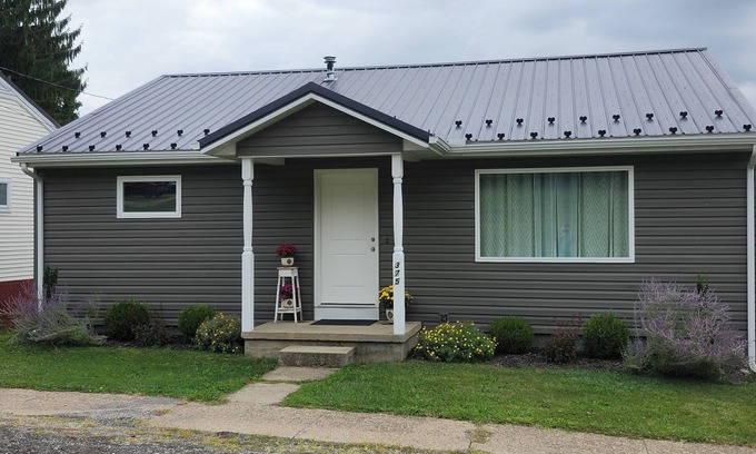 Indiana Casa | Serene 2-bedroom house in Indiana.