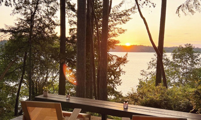 Olympia Casa | Serene 4BR Mid-Century Oasis w/ Spa, Private Beach & Gorgeous Views