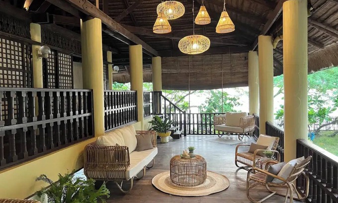 San Juan Casa | Serene beach front Villa near Vigan