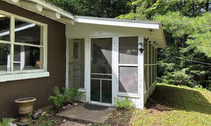 Lac du Flambeau Cabina | Serene cabin in Lac du Flambeau